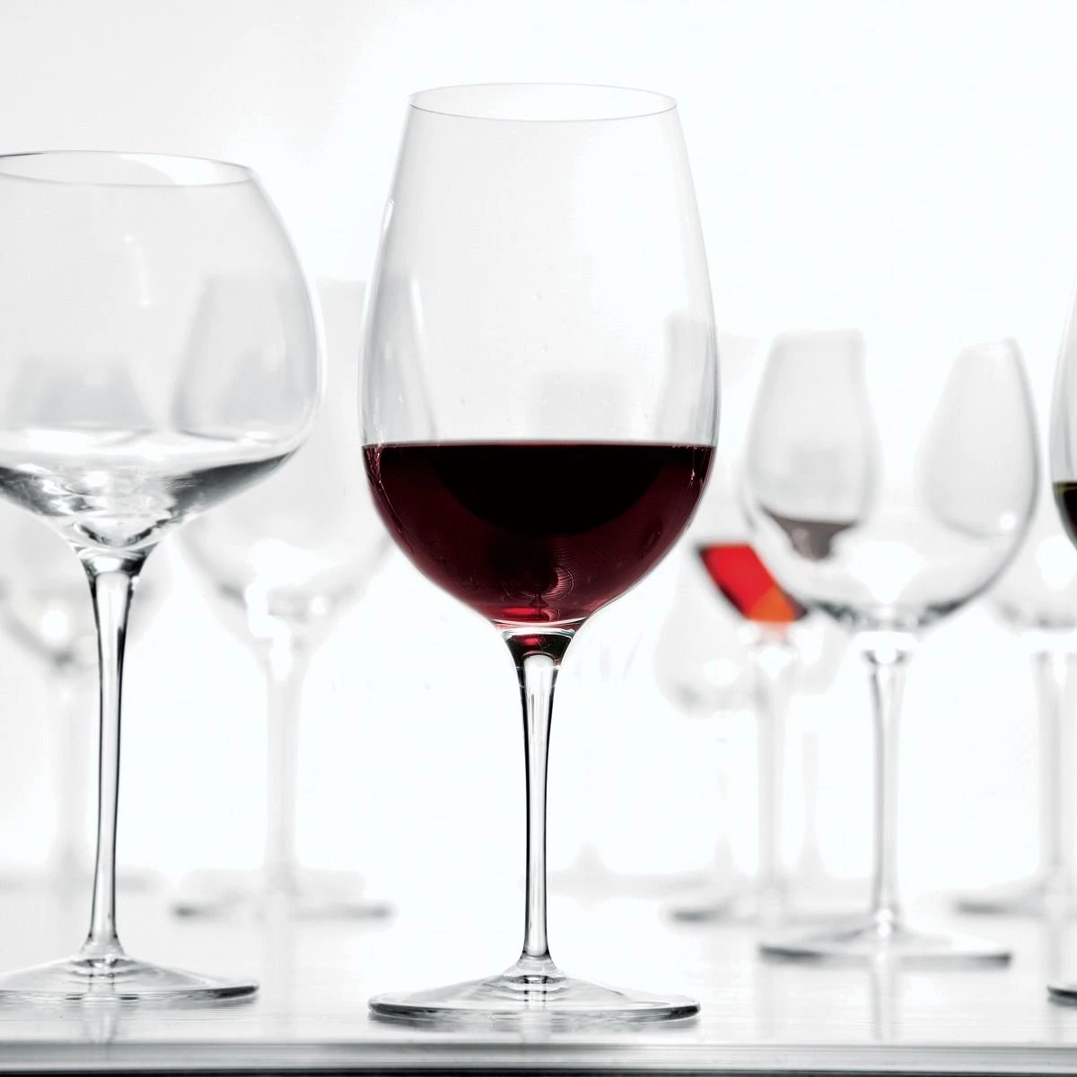 Luigi Bormioli Wine Profiles Glasses For Juicy Reds 20oz | Set Of 2 2 Luigi Bormioli Wine Profiles Glasses For Juicy Reds 20oz | Set Of 2 - Image 2