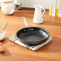 Cuisinart Contour Hard Anodized Open Skillet | 10" -Kitchen Tools Shop 10inskilletlifestyle