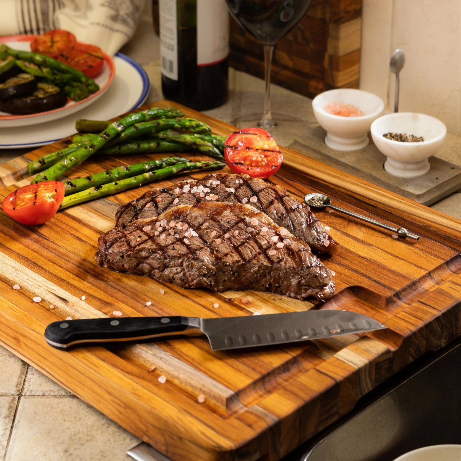 TeakHaus Edge Grain Smart Board (Large) | 20" X 15" X 1.5" 6 TeakHaus Edge Grain Smart Board (Large) | 20" X 15" X 1.5" - Image 6