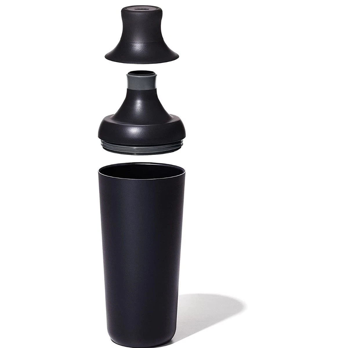 OXO Good Grips 20oz Plastic Cocktail Shaker | Black 2 OXO Good Grips 20oz Plastic Cocktail Shaker | Black - Image 2