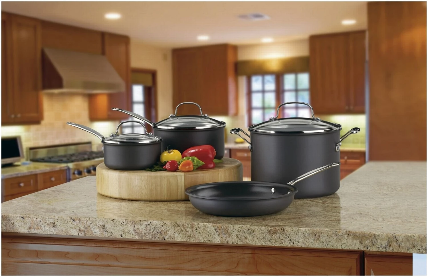 Cuisinart Chef's Classic Hard Anodized Nonstick Cookware Set | 7-Piece 3 Cuisinart Chef's Classic Hard Anodized Nonstick Cookware Set | 7-Piece - Image 3