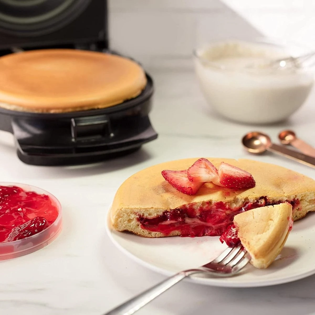 CucinaPro Stuffed Pancake Maker 5 CucinaPro Stuffed Pancake Maker - Image 5