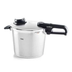 Fissler Vitavit® Premium S4 Pressure Cooker With Perforated Insert | 3.7 Qt.