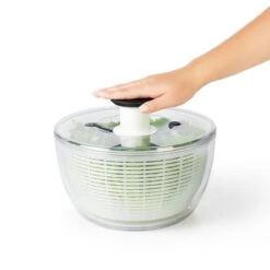 OXO Good Grips Salad Spinner -Kitchen Tools Shop gg 32480 4 1