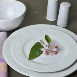 Carmel Ceramica Cozina Salt & Pepper Set | White 6 Carmel Ceramica Cozina Salt & Pepper Set | White -Kitchen Tools Shop lifestyle2 19 1