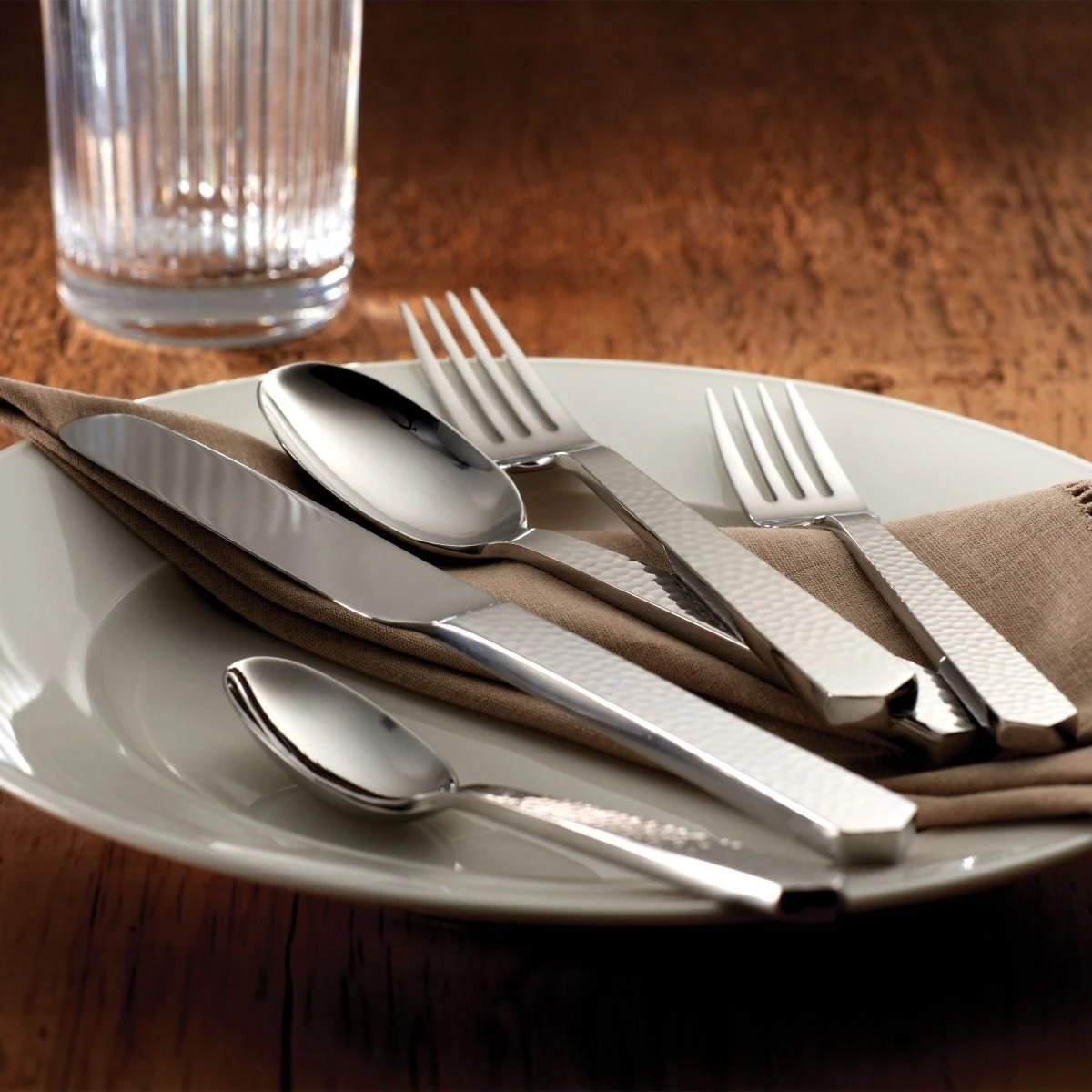 Reed & Barton 5-Piece Place Setting | Marteau 2 Reed & Barton 5-Piece Place Setting | Marteau - Image 2