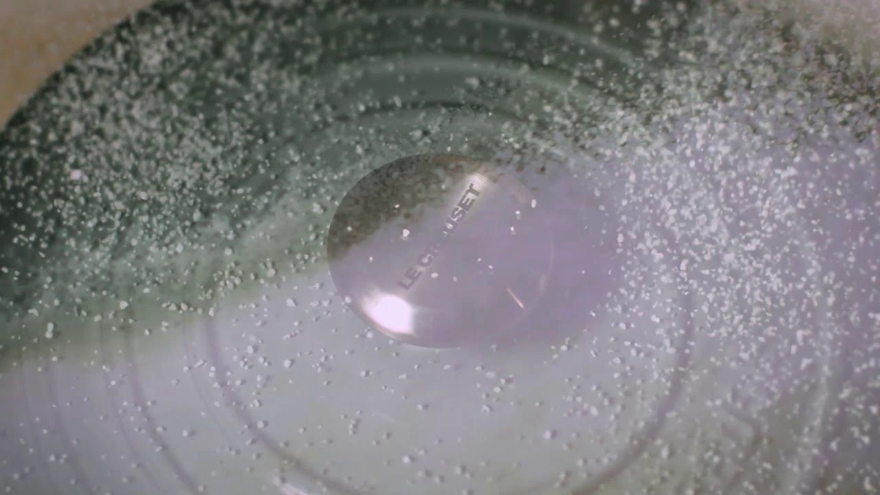 Le Creuset 5-Piece Craft Series Utensil Set With Crock | Sea Salt 3 Le Creuset 5-Piece Craft Series Utensil Set With Crock | Sea Salt - Image 3