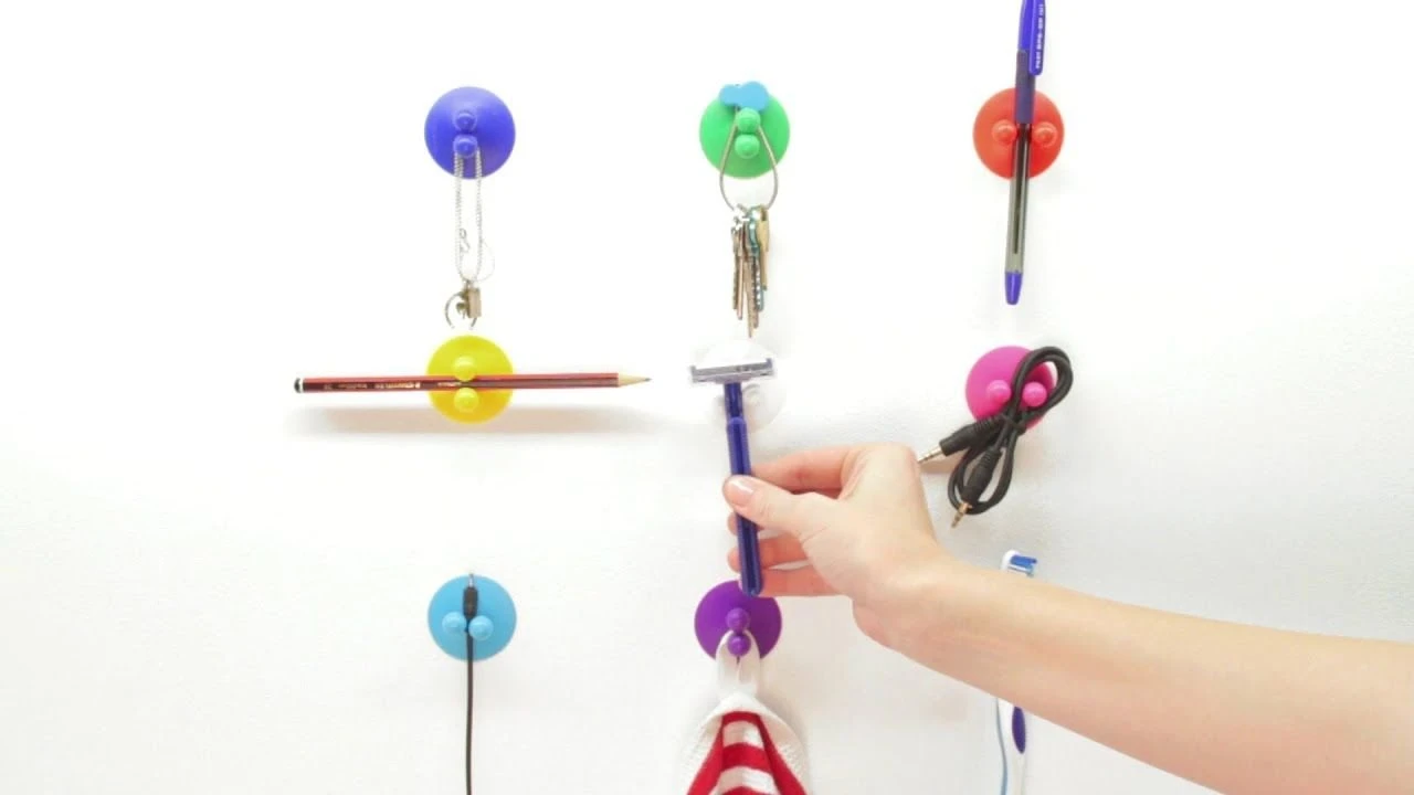 Dreamfarm Jot Suction Holding Hooks 4 Pack| Clear 4 Dreamfarm Jot Suction Holding Hooks 4 Pack| Clear - Image 4