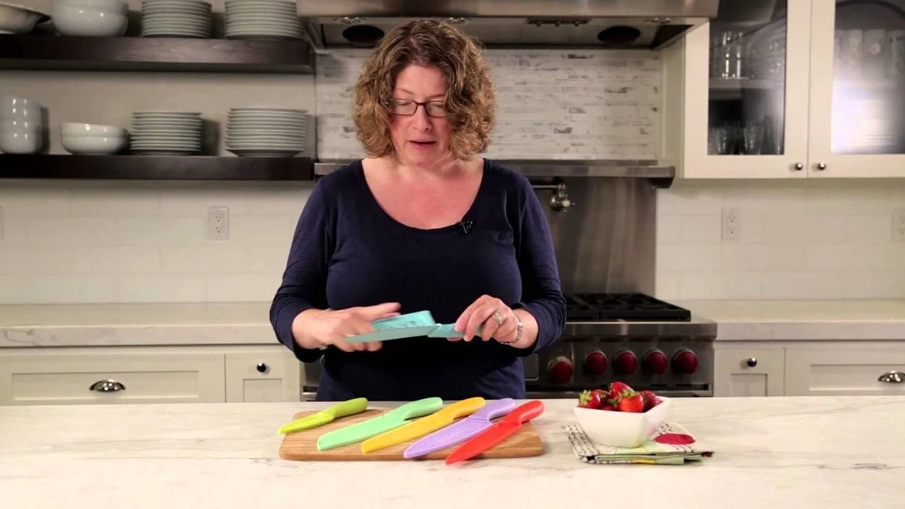 Cuisinart Advantage Color Collection | 12-Piece Ceramic Coated Color Knife + Blade Guards Set 3 Cuisinart Advantage Color Collection | 12-Piece Ceramic Coated Color Knife + Blade Guards Set - Image 3