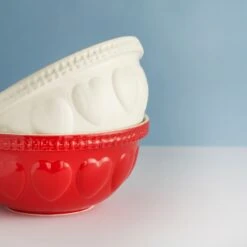 Mason Cash Hearts S12 (4.25 Qt) Mixing Bowl | Red 10 Mason Cash Hearts S12 (4.25 Qt) Mixing Bowl | Red -Kitchen Tools Shop mc hearts 1 1