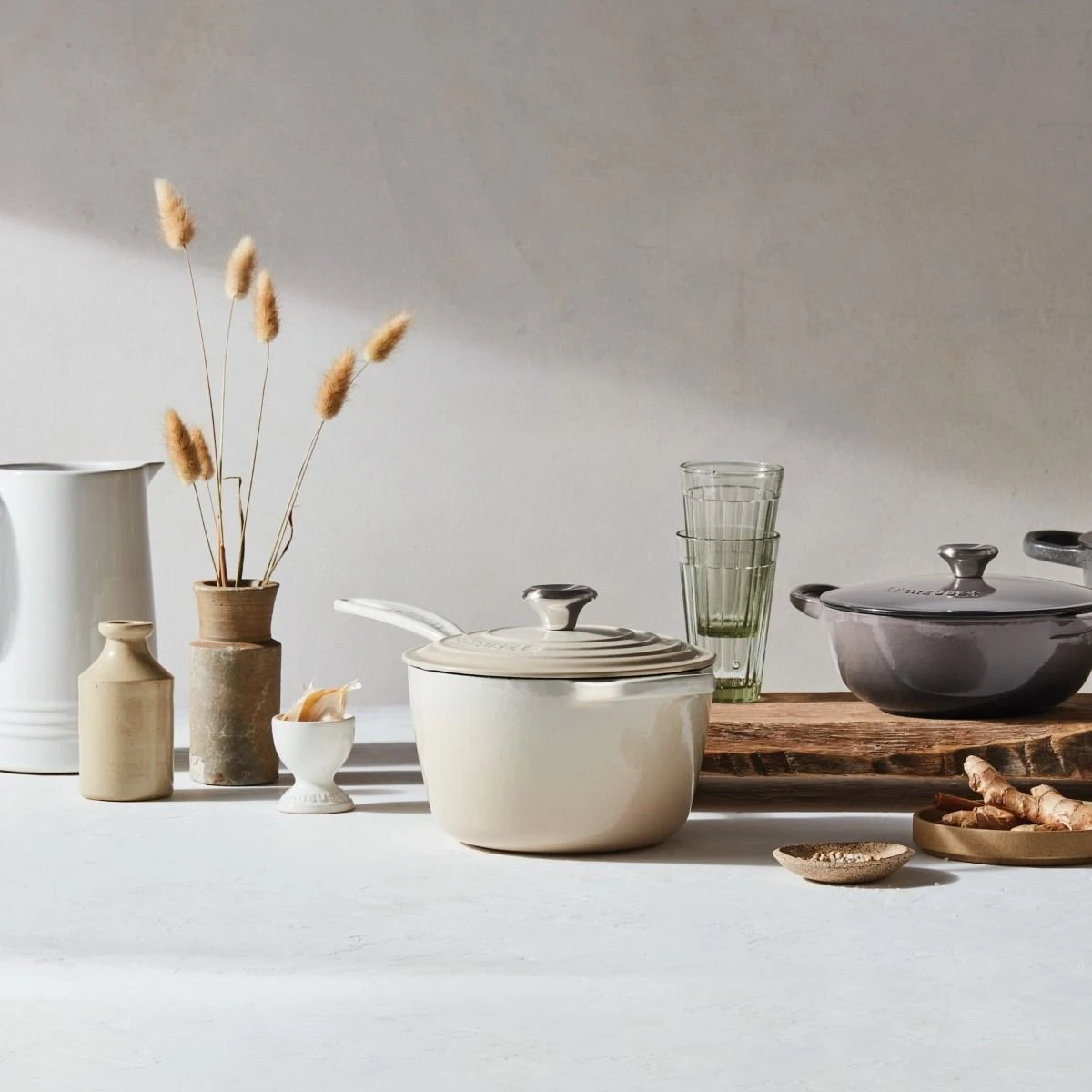 Le Creuset 2.25 Qt. Signature Enameled Cast Iron Saucepan With Stainless Steel Knob | Meringue White 2 Le Creuset 2.25 Qt. Signature Enameled Cast Iron Saucepan With Stainless Steel Knob | Meringue White - Image 2