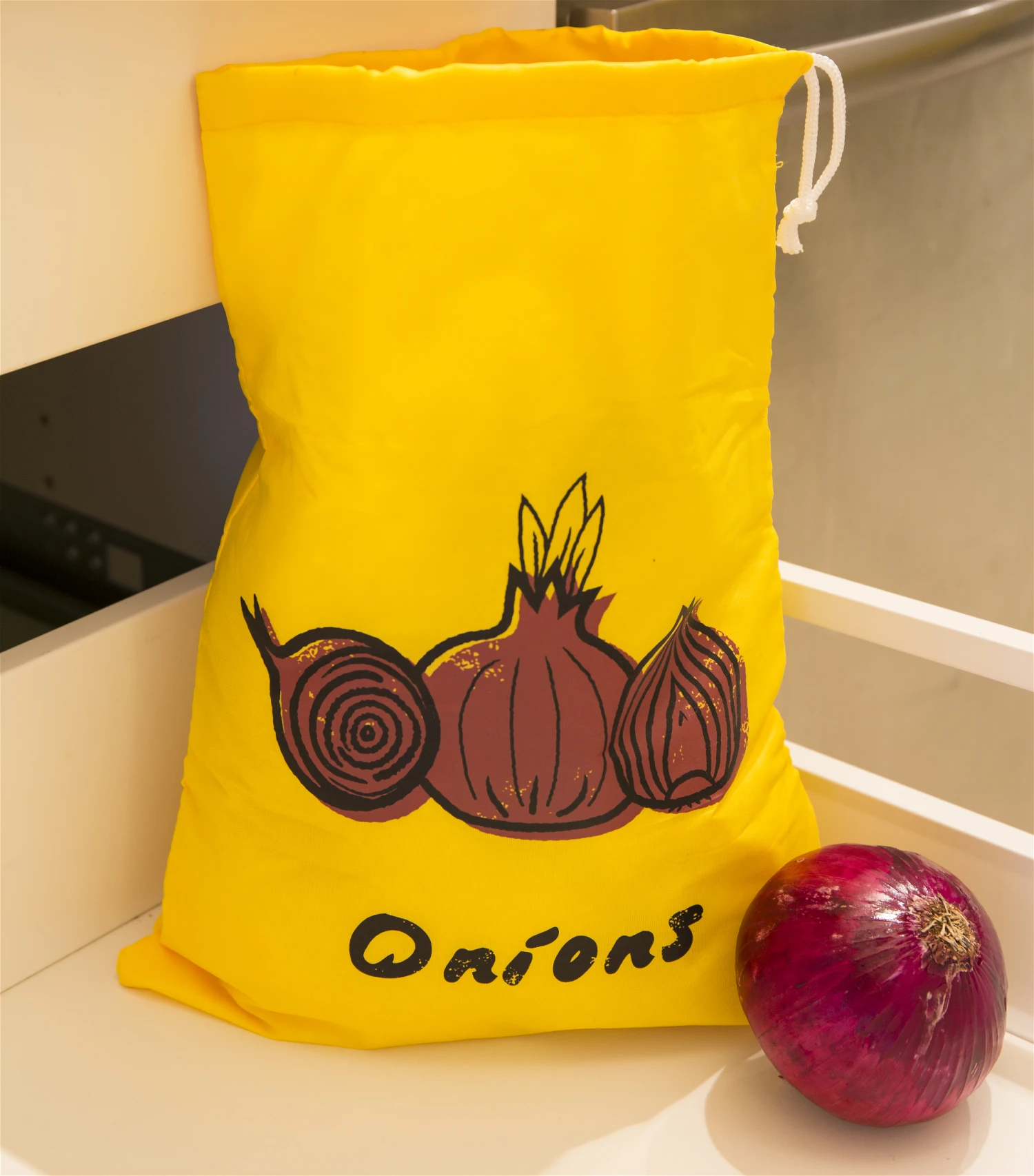 Kikkerland Stay Fresh Bag | Onion 2 Kikkerland Stay Fresh Bag | Onion - Image 2