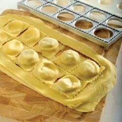 Norpro Jumbo Ravioli Maker With Press -Kitchen Tools Shop raviolimaker5