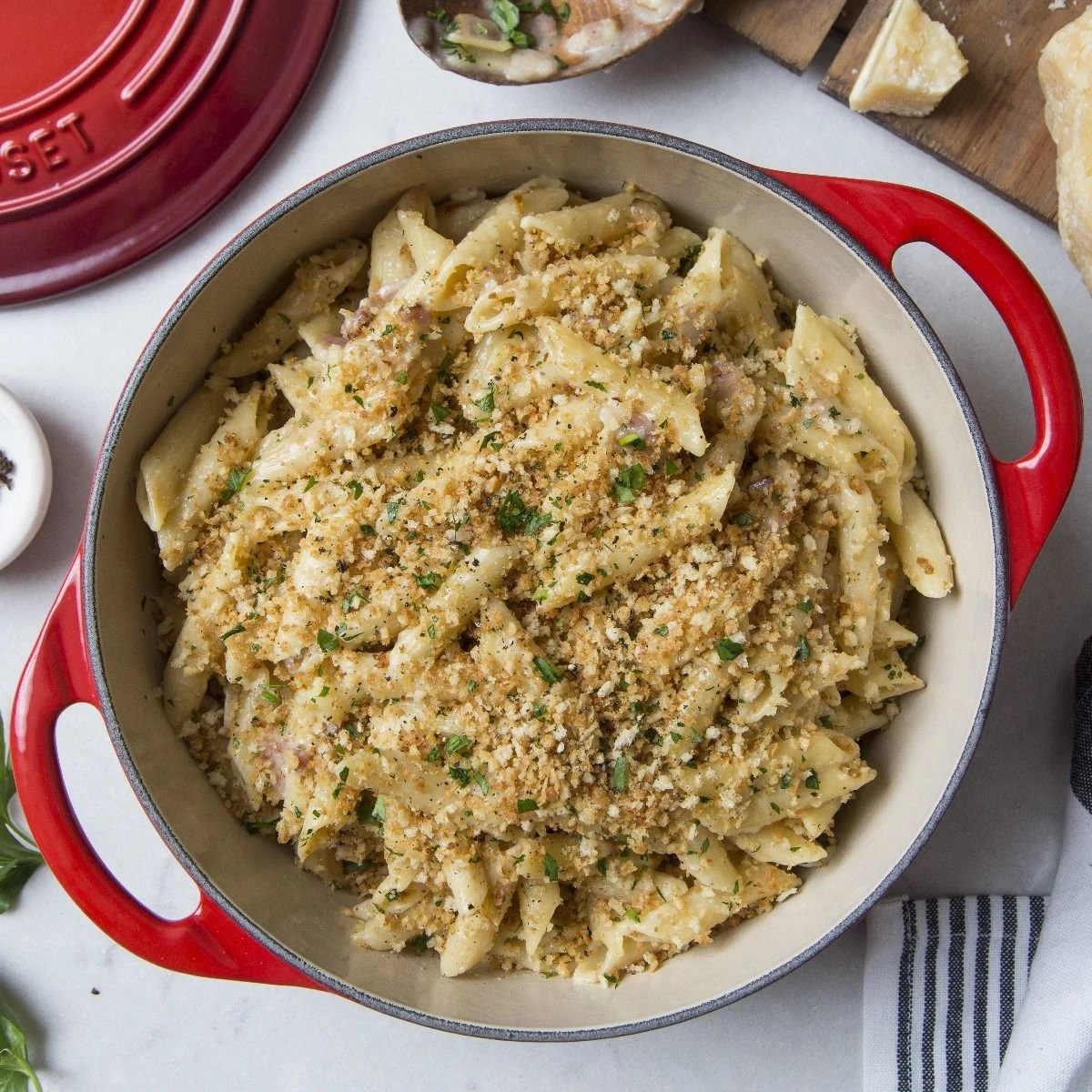 Le Creuset 2.75 Qt. Shallow Round Dutch Oven | Cerise 7 Le Creuset 2.75 Qt. Shallow Round Dutch Oven | Cerise - Image 7