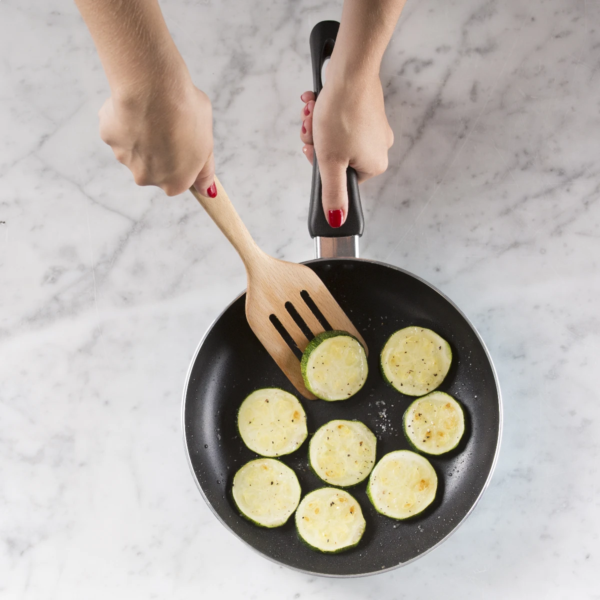 Mason Cash Innovative Kitchen Turner & Rack Grabber 2 Mason Cash Innovative Kitchen Turner & Rack Grabber - Image 2